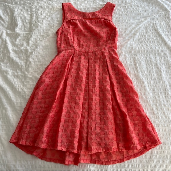 Eva Franco Pleated Coral Keyhole Polka Dot Sleeveless Fit & Flare Dress, 8 - Picture 7 of 11